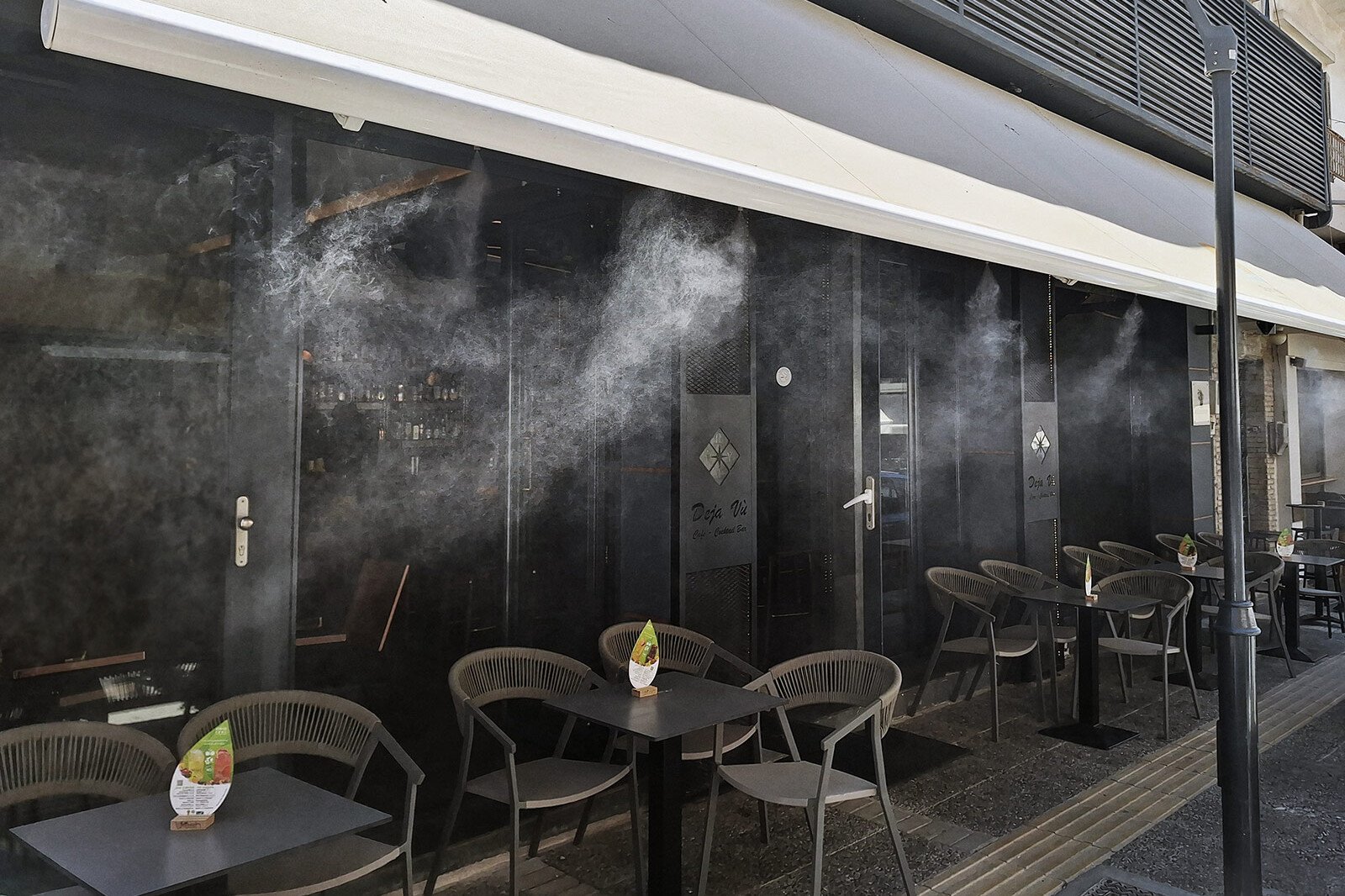 &Upsilon;&delta;&rho;&omicron;&nu;έ&phi;&omega;&sigma;&eta; &sigma;&epsilon; &kappa;&alpha;&phi;&epsilon;&tau;έ&rho;&iota;&epsilon;&sigmaf;