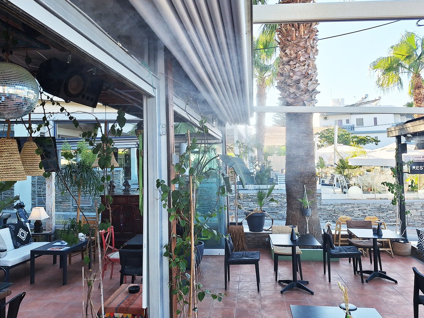 Υδρονέφωση Εστιατόριο MED – Κρήτη