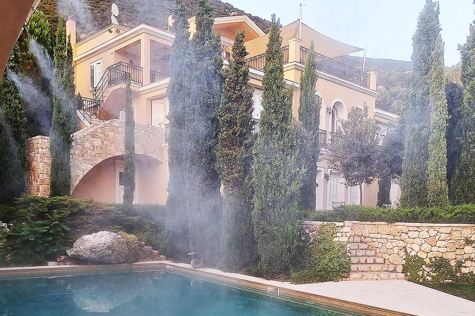 &Upsilon;&delta;&rho;&omicron;&nu;έ&phi;&omega;&sigma;&eta; &gamma;&iota;&alpha; &Kappa;&alpha;&tau;&omicron;&iota;&kappa;ί&epsilon;&sigmaf; & &Beta;ί&lambda;&epsilon;&sigmaf; &sigma;&tau;&eta;&nu; &Kappa;&rho;ή&tau;&eta;