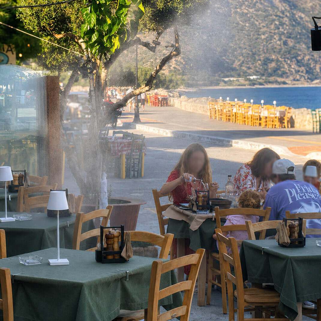 Βελτίωση της άνεσης των πελατών εστίασης κατά τις θερμότερες ώρες με χρήση υδρονέφωσης υψηλής πίεσης